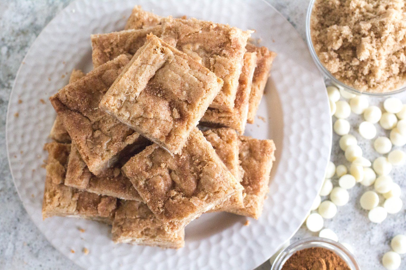 Low FODMAP Snickerdoodle White Chocolate Blondies